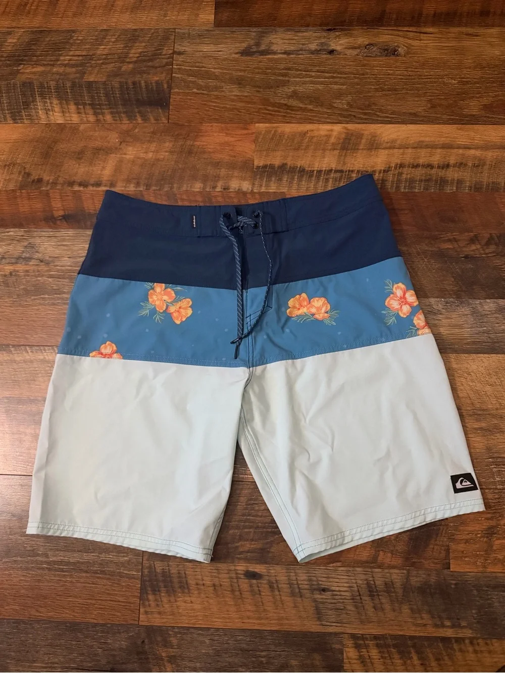 Quiksilver Men’s Blue Floral Swim Trunks